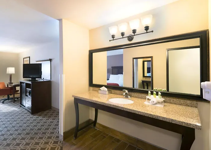 Holiday Inn Express Show Low By Ihg